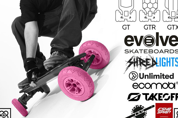 Ecomobl european warehouse sponsors first E-skate race in Barcelona (Spain)